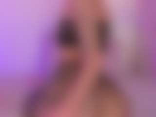 IlianaPhoenix's Live Sex Cam Show