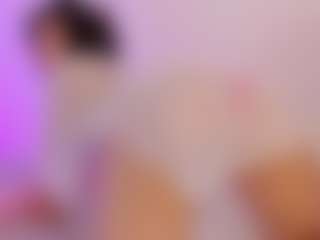 Iliana's Live Sex Cam Show