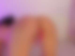Live cam show with Iliana - Pinup on Camsoda