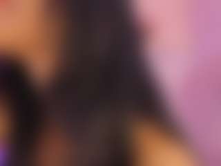 Iliana's Live Sex Cam Show