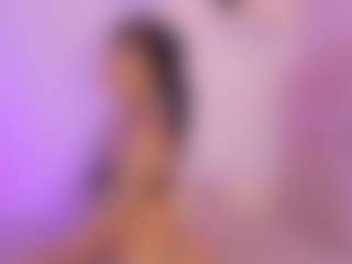 Iliana's Live Sex Cam Show