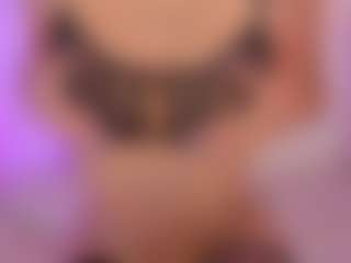 Iliana's Live Sex Cam Show