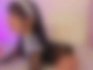 Iliana's Live Sex Cam Show