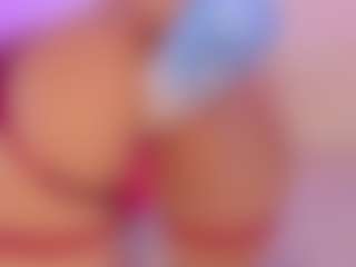 Iliana's Live Sex Cam Show