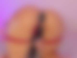 Iliana's Live Sex Cam Show