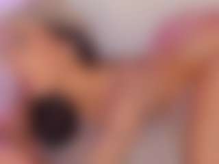 Iliana's Live Sex Cam Show
