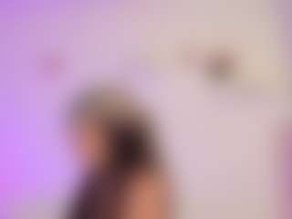 Iliana's Live Sex Cam Show