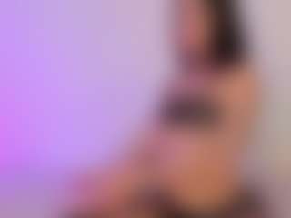 Iliana's Live Sex Cam Show
