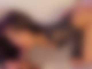 Iliana's Live Sex Cam Show