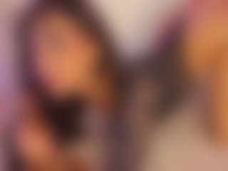 Iliana's Live Sex Cam Show