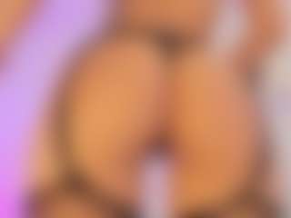 Iliana's Live Sex Cam Show