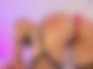 Iliana's Live Sex Cam Show