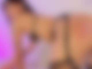 Iliana's Live Sex Cam Show