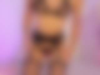 Iliana's Live Sex Cam Show