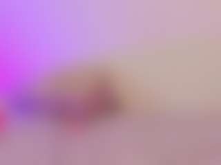 Live cam show with Iliana - Toys Teen (18+) on livesuperchat.net