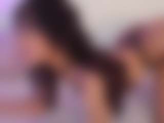 Iliana's Live Sex Cam Show