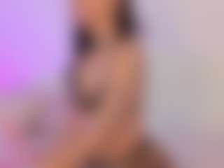Iliana's Live Sex Cam Show