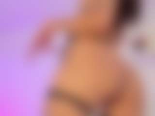 Iliana's Live Sex Cam Show
