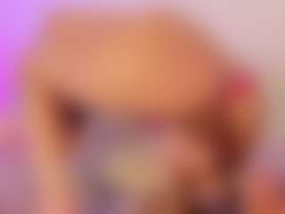 Live cam show with Iliana - Dildo Lovense on Cam Slut
