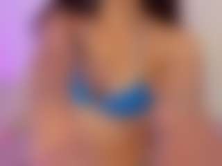 Iliana's Live Sex Cam Show