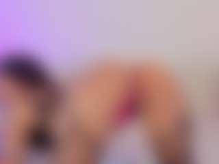 Iliana's Live Sex Cam Show