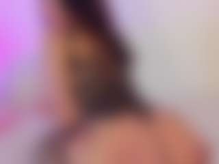 Iliana's Live Sex Cam Show