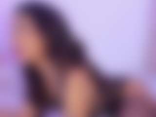 Iliana's Live Sex Cam Show