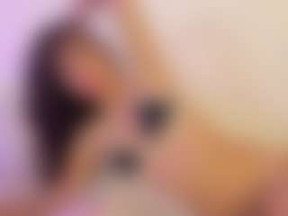 Iliana's Live Sex Cam Show
