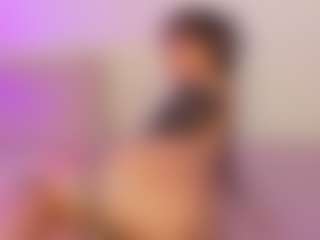 Iliana's Live Sex Cam Show