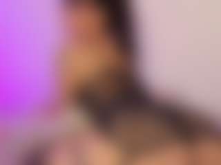 Iliana's Live Sex Cam Show