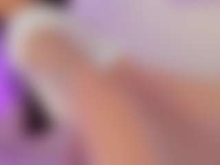 Live cam show with Iliana - Petite Young Adult on Camsoda