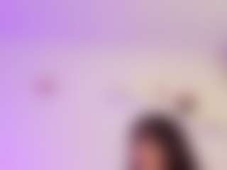 Iliana's Live Sex Cam Show