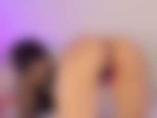 Live cam show with Iliana - Cute on Camsoda