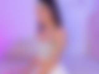 Iliana's Live Sex Cam Show