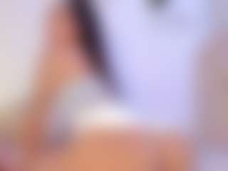 Iliana's Live Sex Cam Show