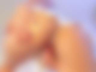 Iliana's Live Sex Cam Show