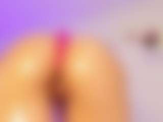 Iliana's Live Sex Cam Show
