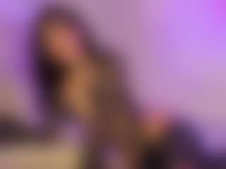 Iliana's Live Sex Cam Show