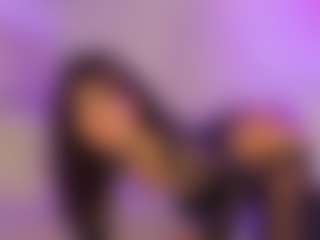 Iliana's Live Sex Cam Show