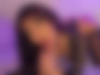 Iliana's Live Sex Cam Show