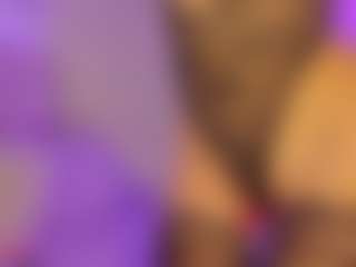Iliana's Live Sex Cam Show