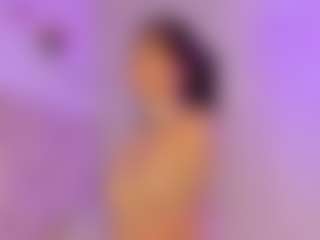 Iliana's Live Sex Cam Show