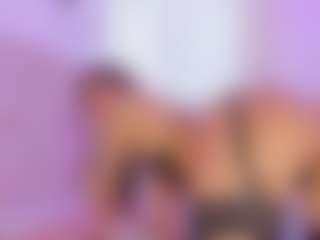 Live cam show with Iliana - Small on Mixed Magazine Live