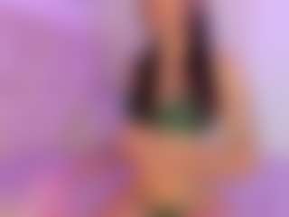 Iliana's Live Sex Cam Show