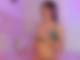 Iliana's Live Sex Cam Show