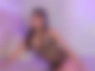 Iliana's Live Sex Cam Show