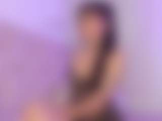 Iliana's Live Sex Cam Show