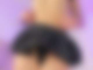 Iliana's Live Sex Cam Show
