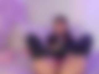 Iliana's Live Sex Cam Show