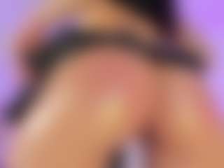 Iliana's Live Sex Cam Show